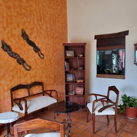 Hostal Las Rosas Salta Exteriör bild