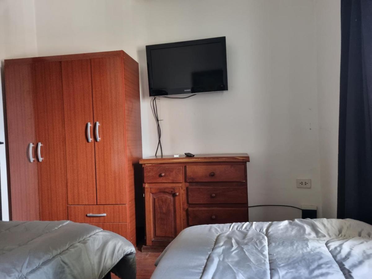 Hostal Las Rosas Salta Exteriör bild