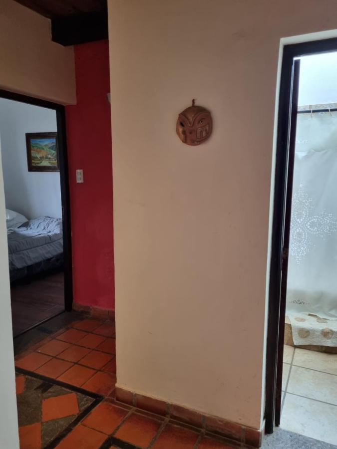 Hostal Las Rosas Salta Exteriör bild